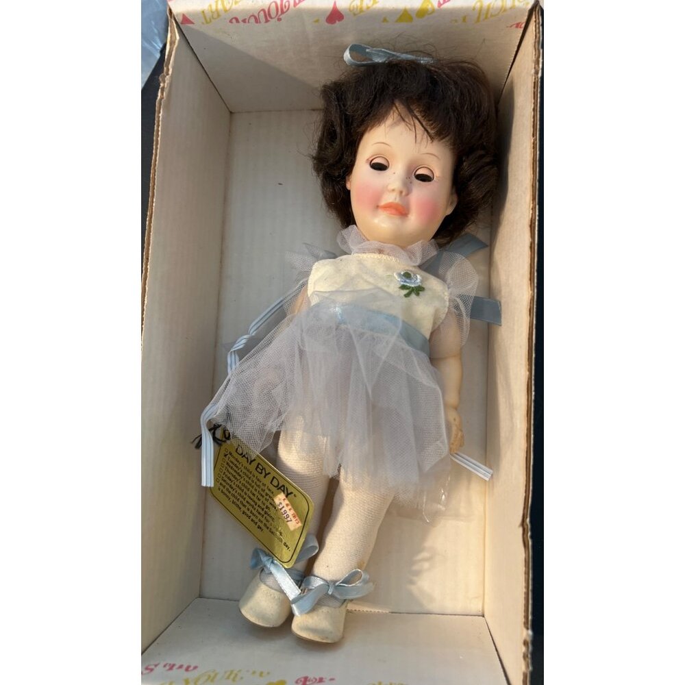 Vintage Effanbee Day By Day Doll Tuesday's Child 1405 Original Box Estate 11"